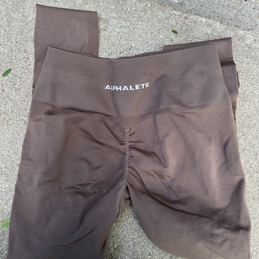 Mocha Alphalete amplify leggings